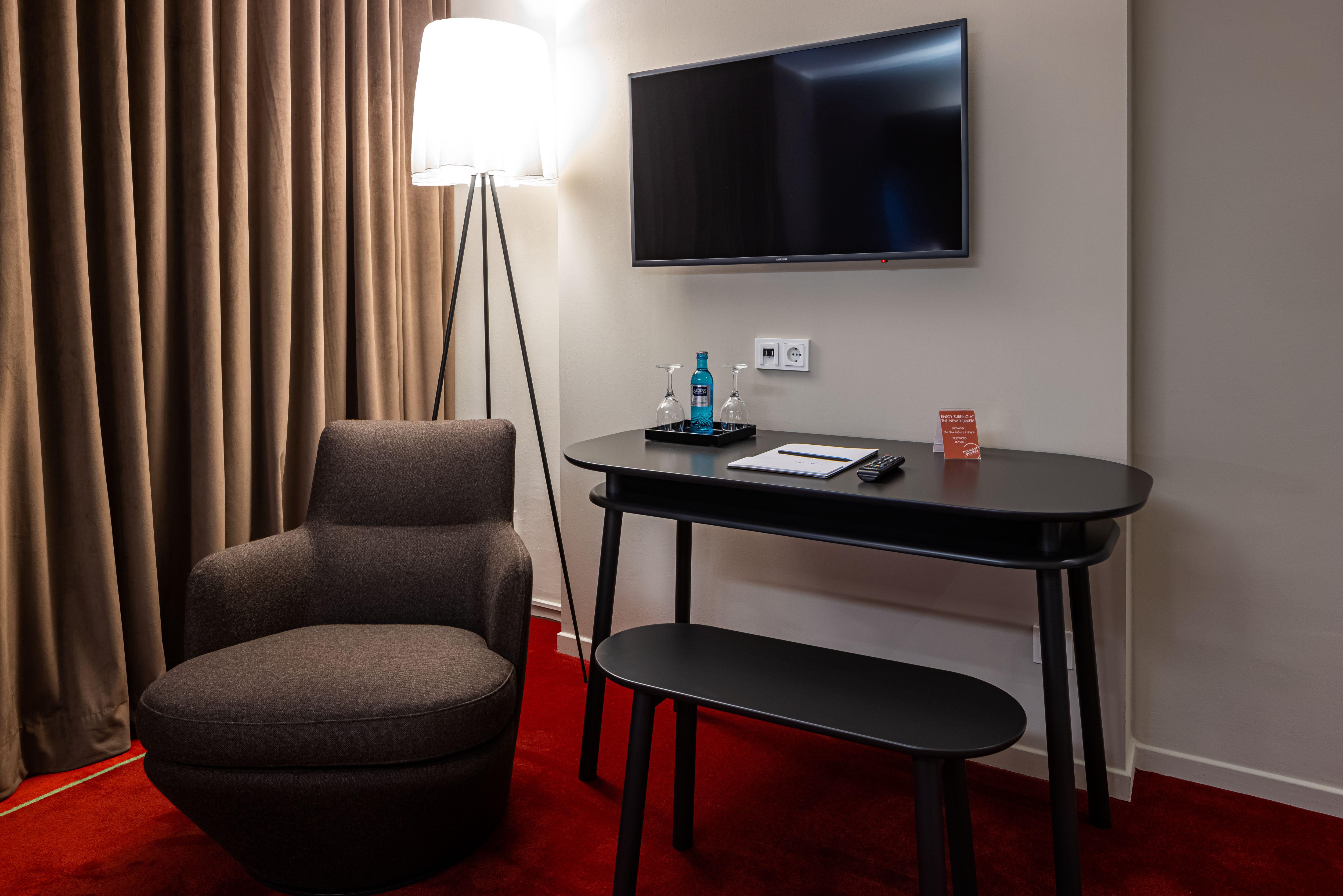 The New Yorker Hotel Koeln-Messe Ngoại thất bức ảnh