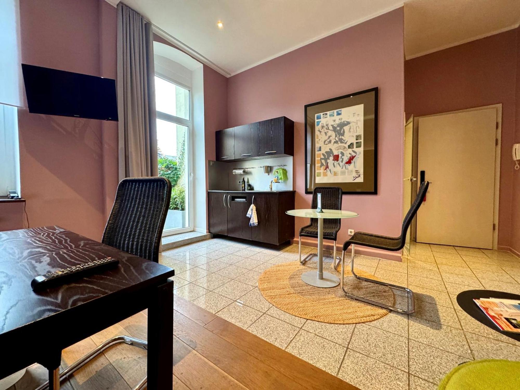 The New Yorker Hotel Koeln-Messe Ngoại thất bức ảnh